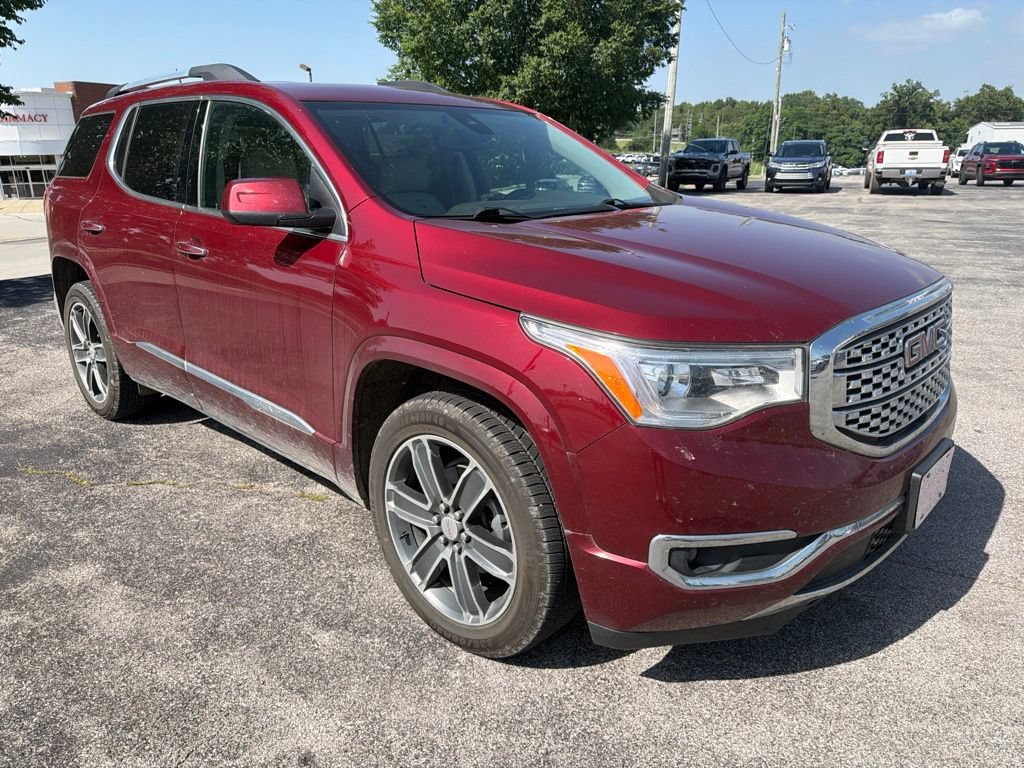 Used 2017 GMC Acadia Denali w/ Technology Package AWD/4WD image 2