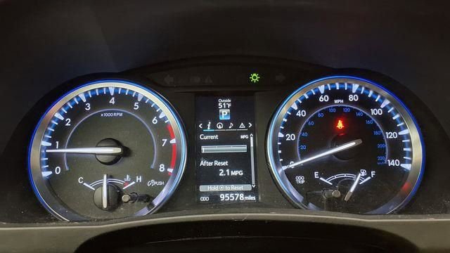 Used 2015 Toyota Highlander XLE image 34