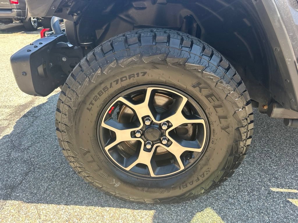 Used 2019 Jeep Wrangler Unlimited Rubicon w/ Dual Top Group AWD/4WD image 35
