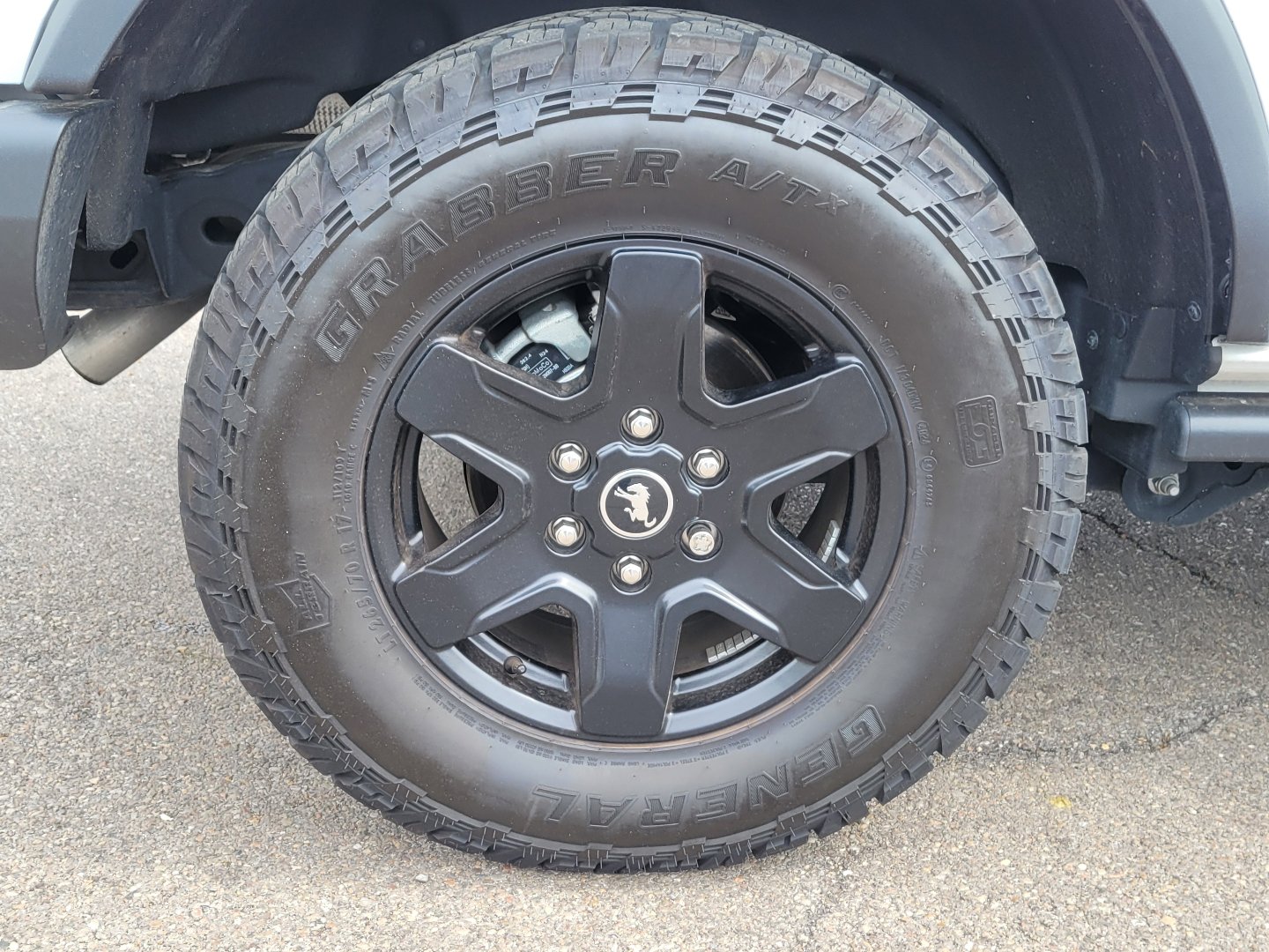Used 2024 Ford Bronco Black Diamond AWD/4WD image 5