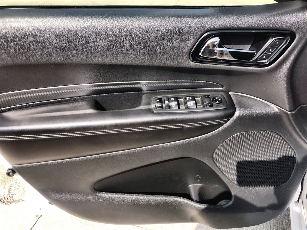 Used 2022 Dodge Durango GT image 13