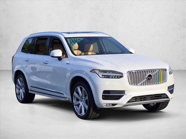 Used 2016 Volvo XC90 T6 Inscription w/ Vision Package AWD/4WD image 3