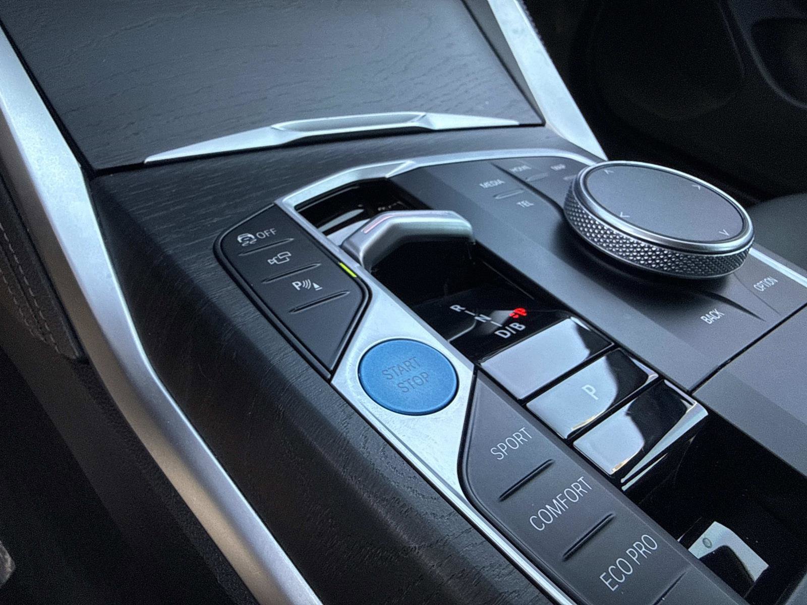 Certified 2023 BMW i4 M50 w/ Premium Package image 27