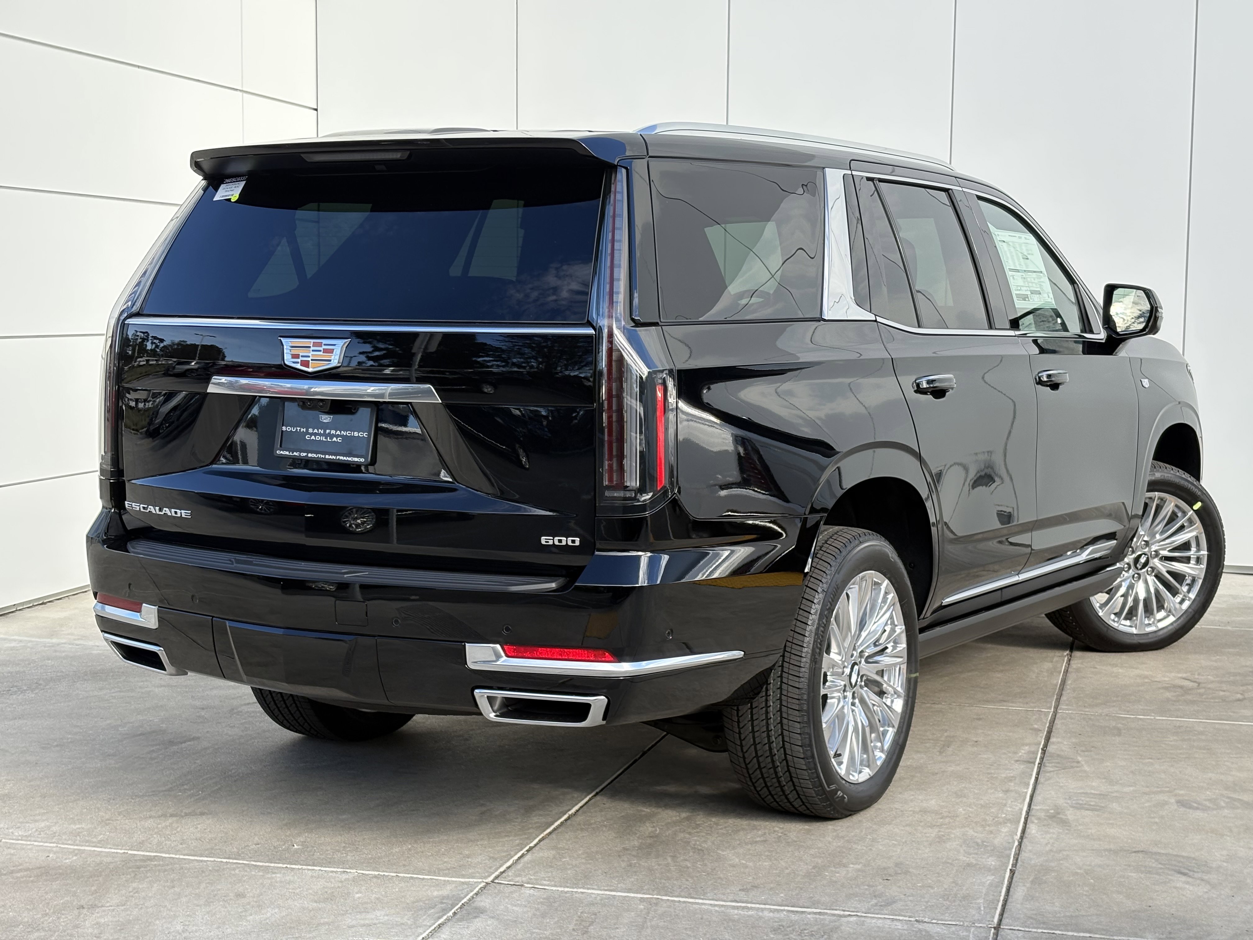 New 2026 Cadillac Escalade Luxury image 7