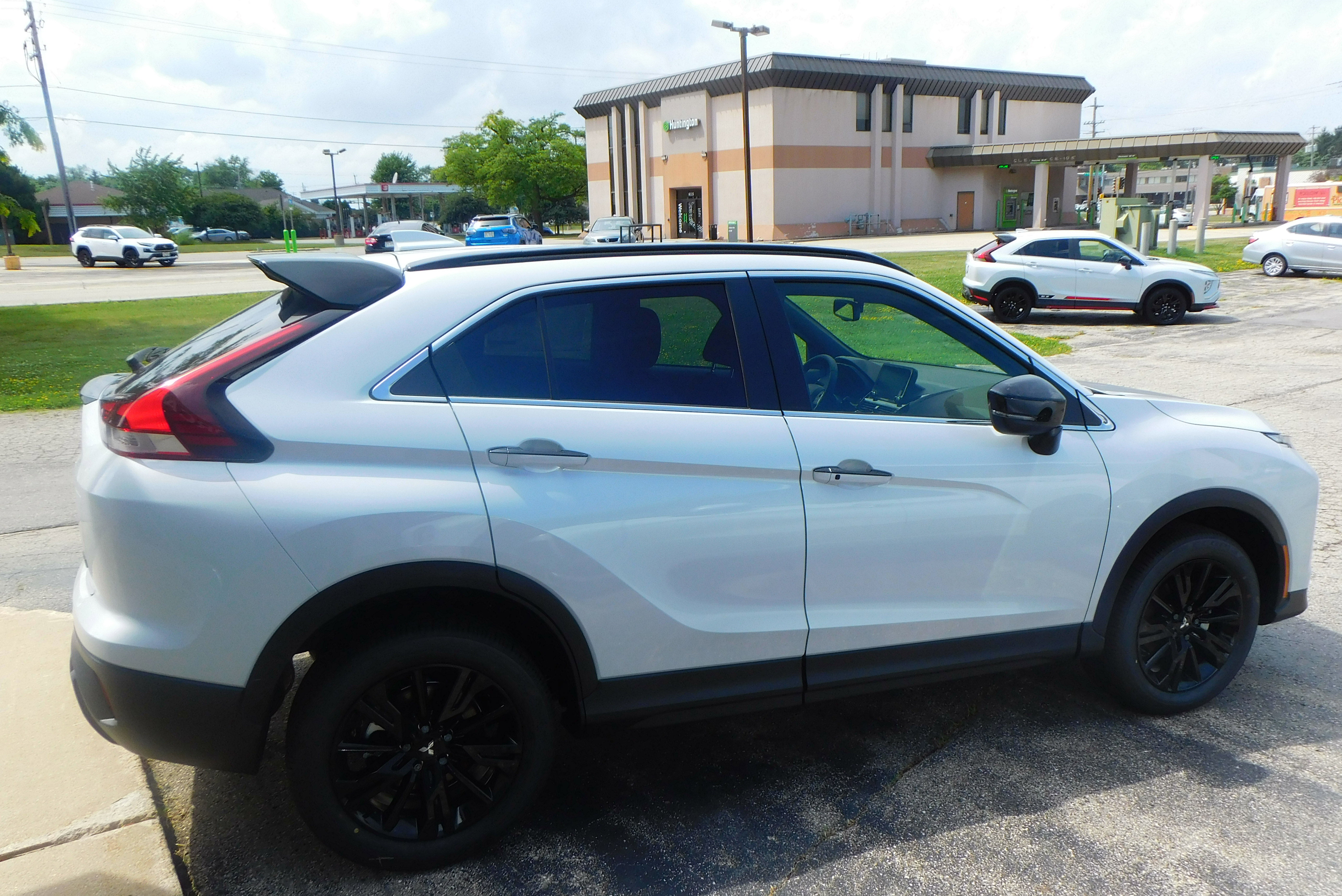 New 2025 Mitsubishi Eclipse Cross AWD image 6