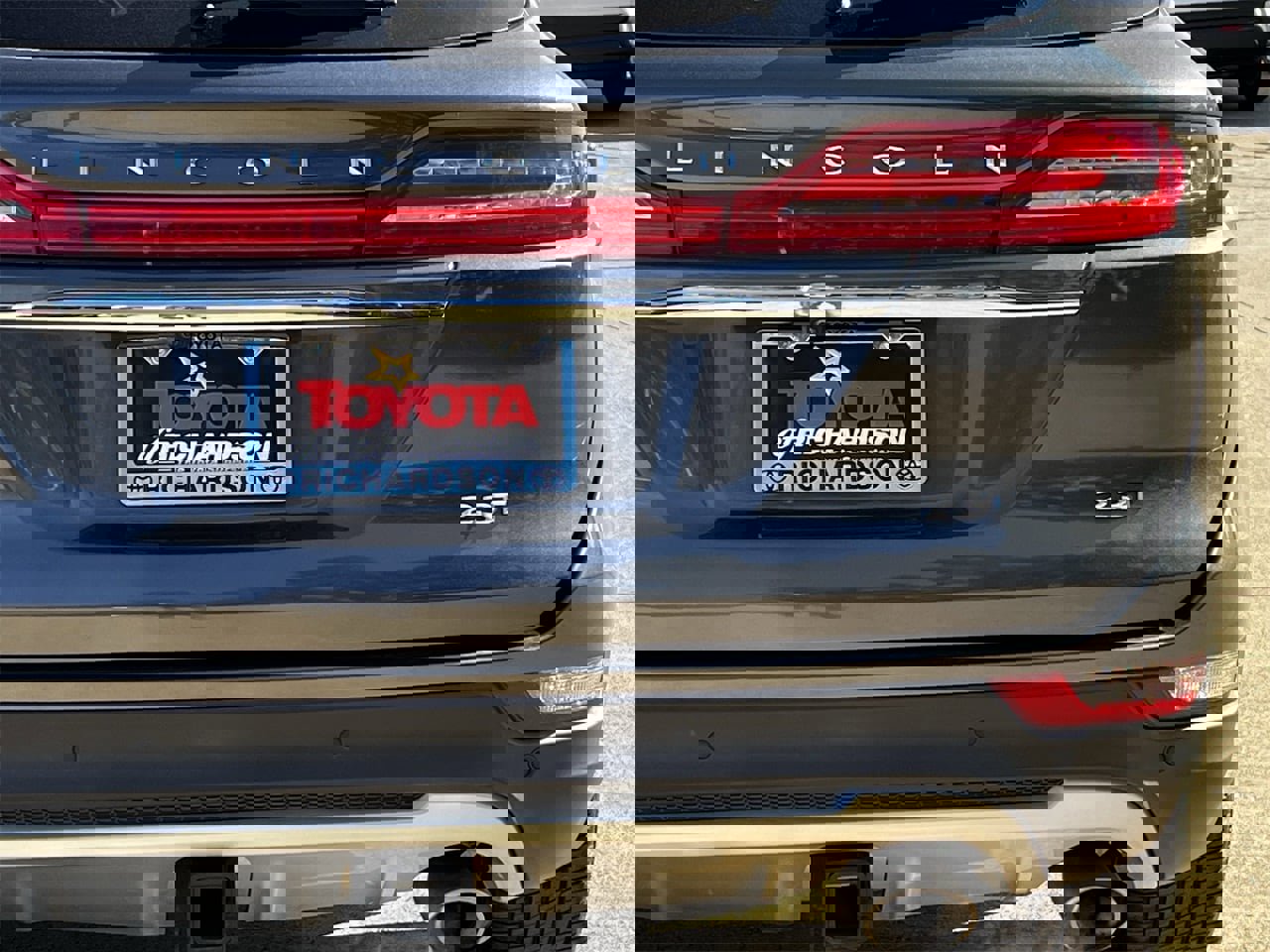 Used 2019 Lincoln MKC Reserve image 6