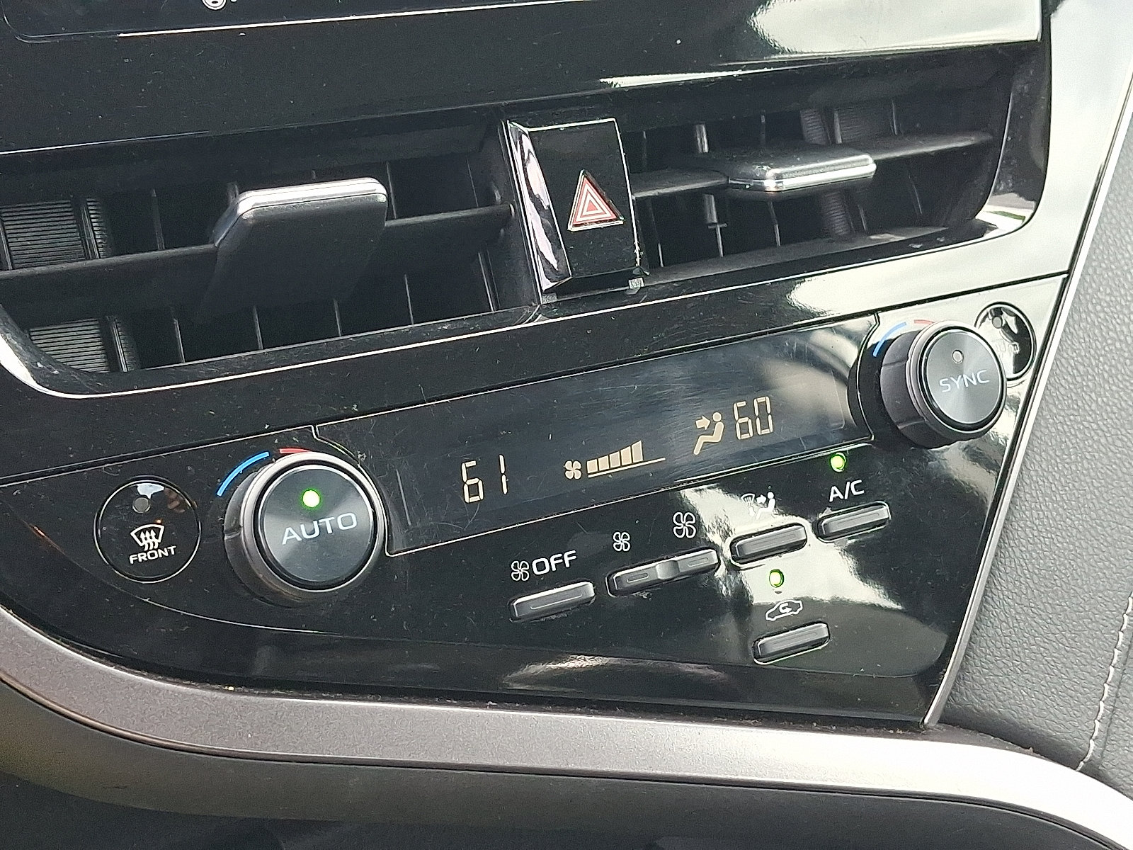 Certified 2023 Toyota Camry SE FWD image 16