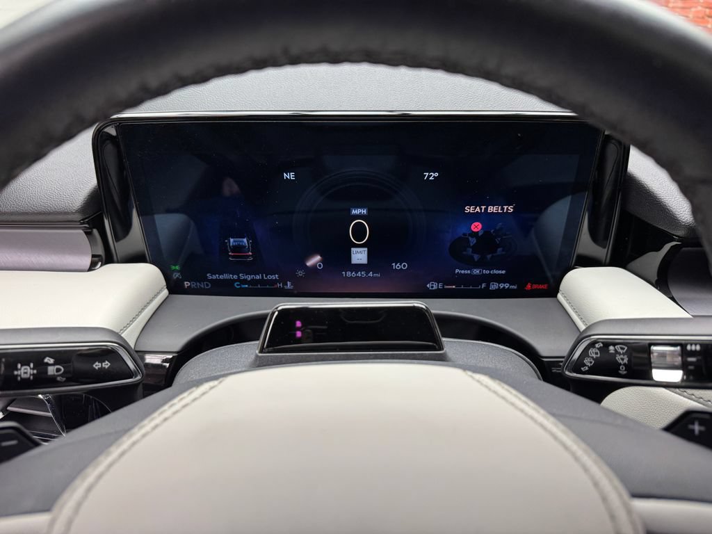 Used 2025 Lincoln Aviator AWD image 15