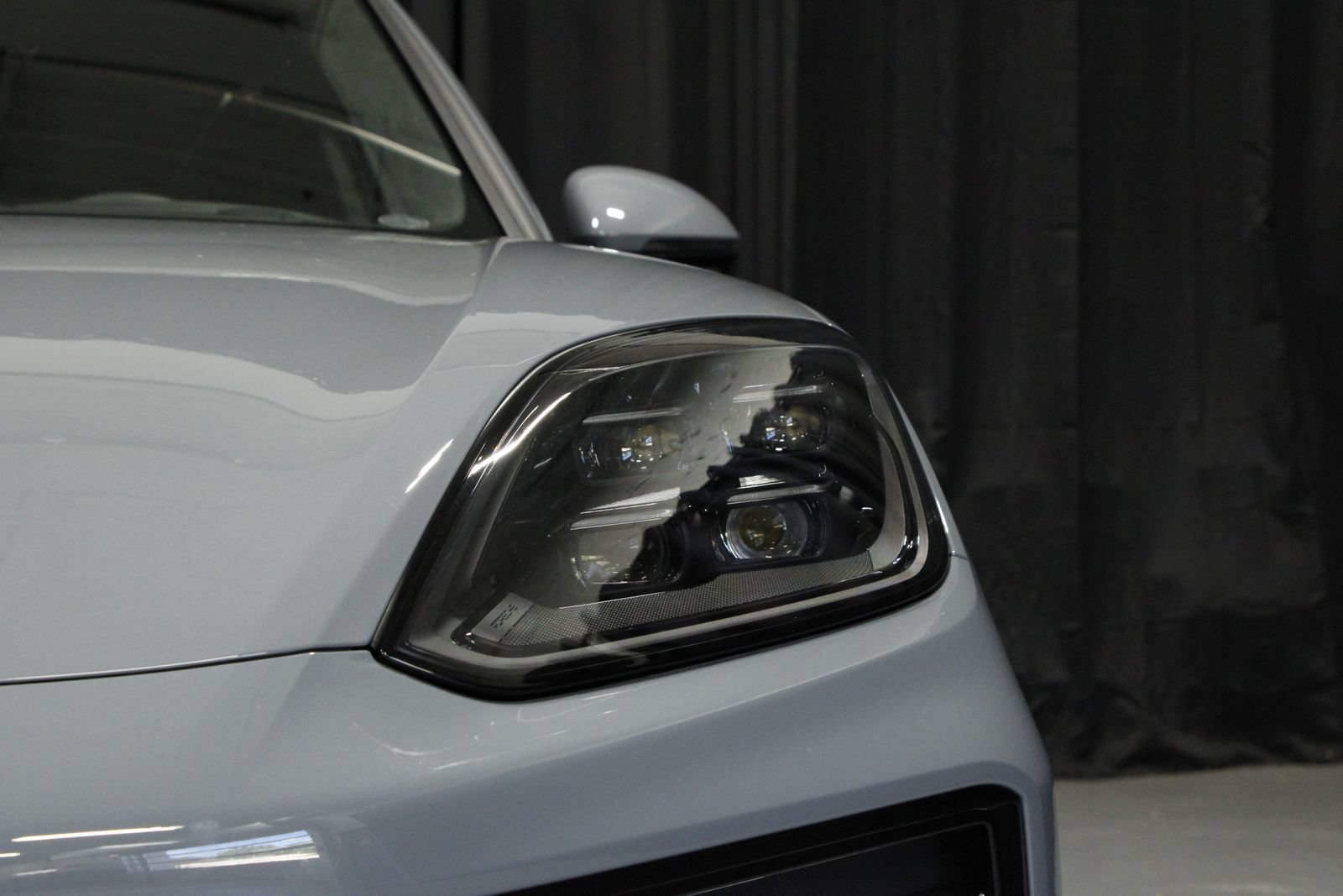 Used 2025 Porsche Cayenne GTS AWD/4WD image 21
