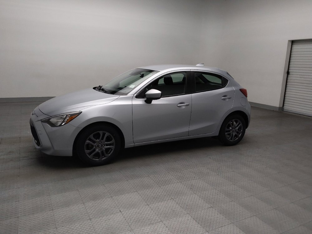 Used 2020 Toyota Yaris LE FWD image 2