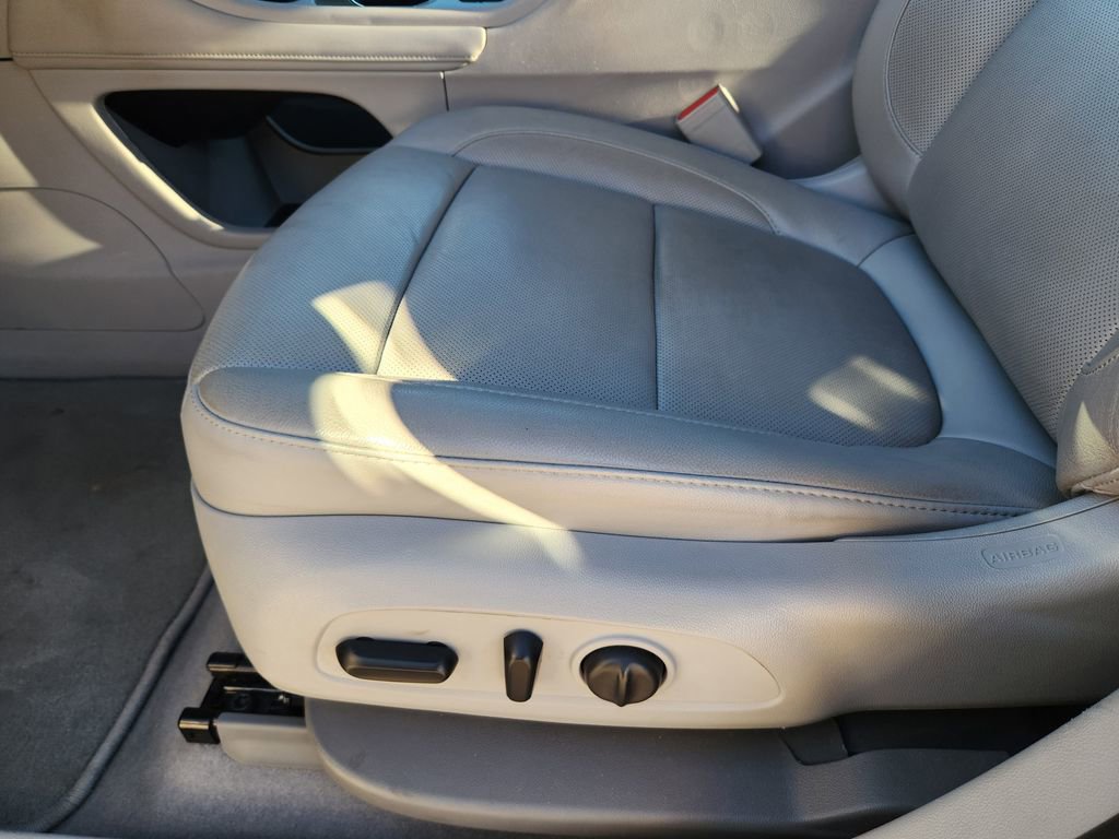 Used 2020 GMC Acadia SLT image 29