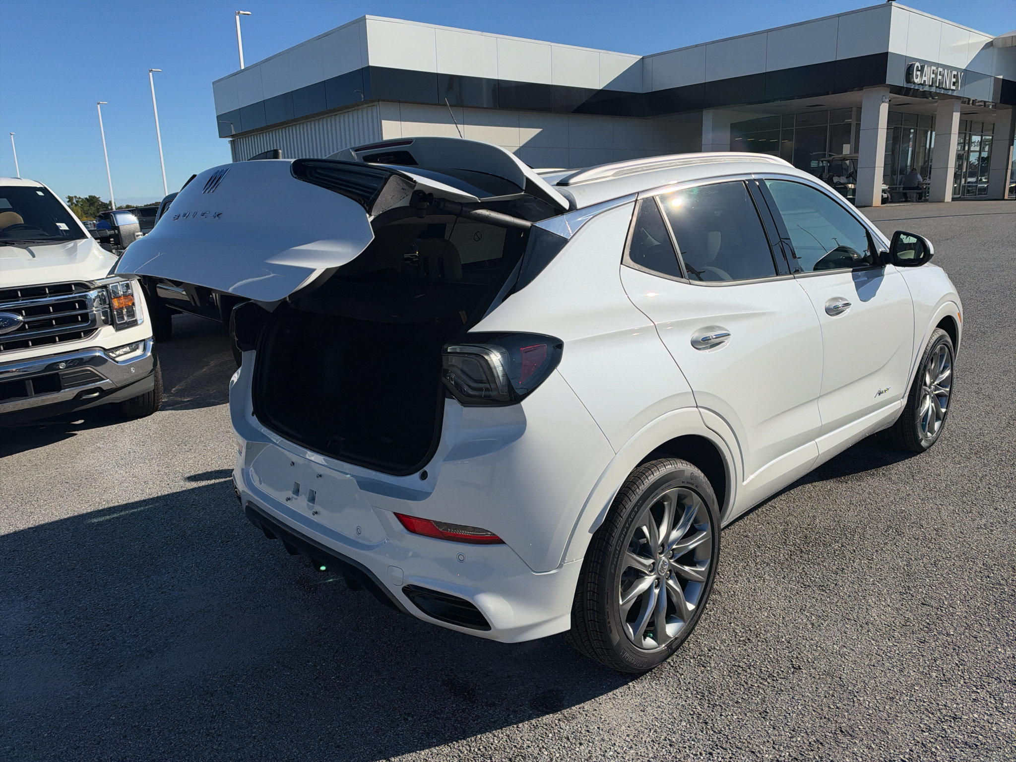 New 2026 Buick Encore GX Avenir w/ Avenir Technology Package FWD image 7