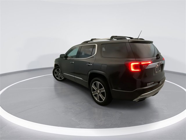 Used 2017 GMC Acadia Denali w/ Technology Package image 2