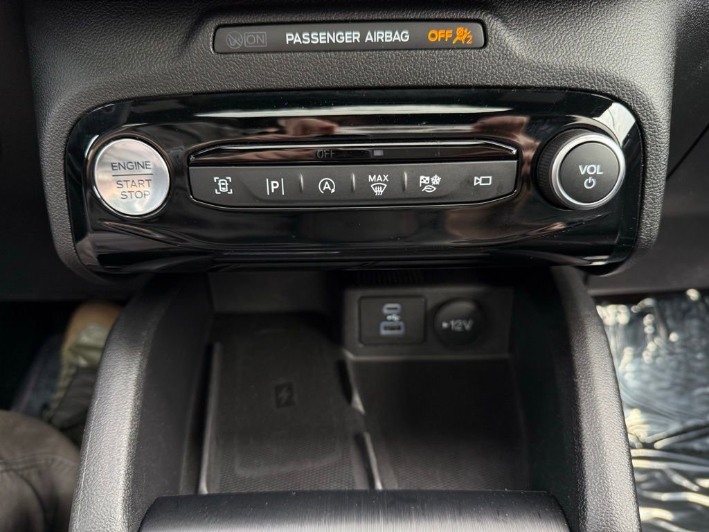 Certified 2023 Ford Escape ST-Line Elite w/ Premium Technology Package AWD/4WD image 23