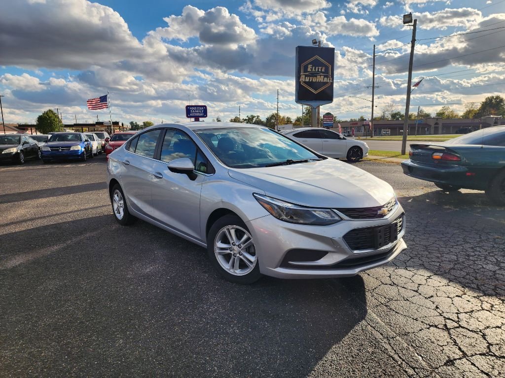 Used 2017 Chevrolet Cruze LT