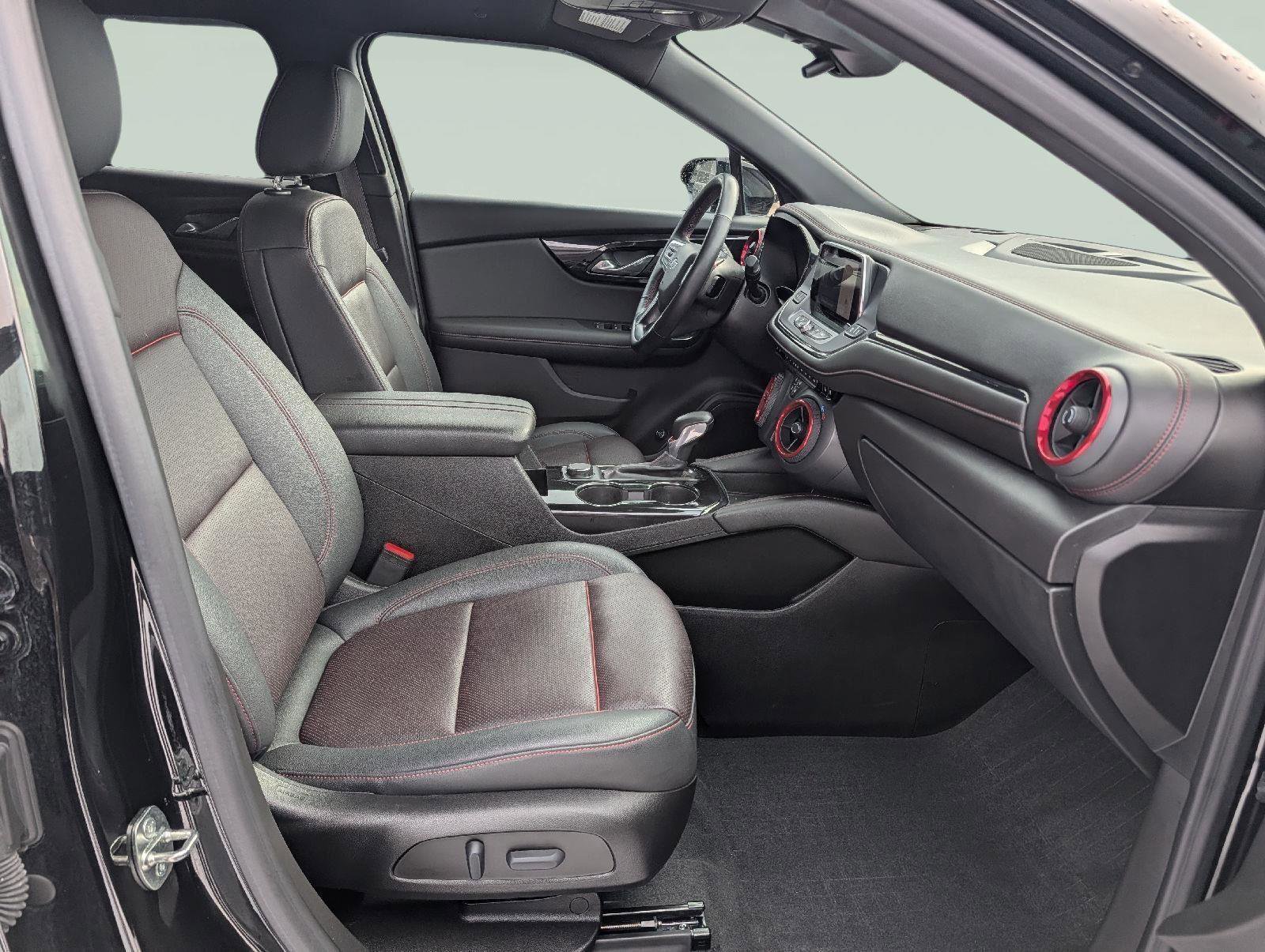 Used 2022 Chevrolet Blazer RS w/ Enhanced Convenience Package image 20