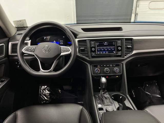 Used 2023 Volkswagen Atlas SE image 5