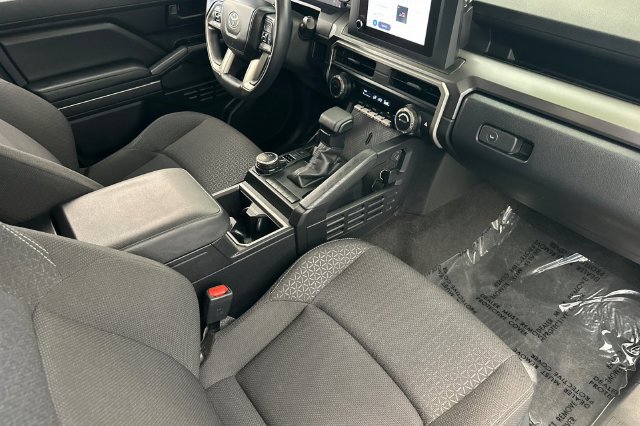 Certified 2025 Toyota 4Runner SR5 AWD/4WD image 21