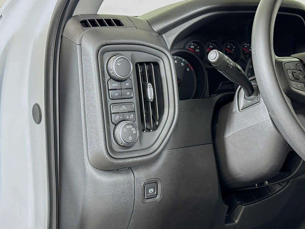 Certified 2026 Chevrolet Silverado 1500 Custom Trail Boss w/ Dark Appearance Package image 8