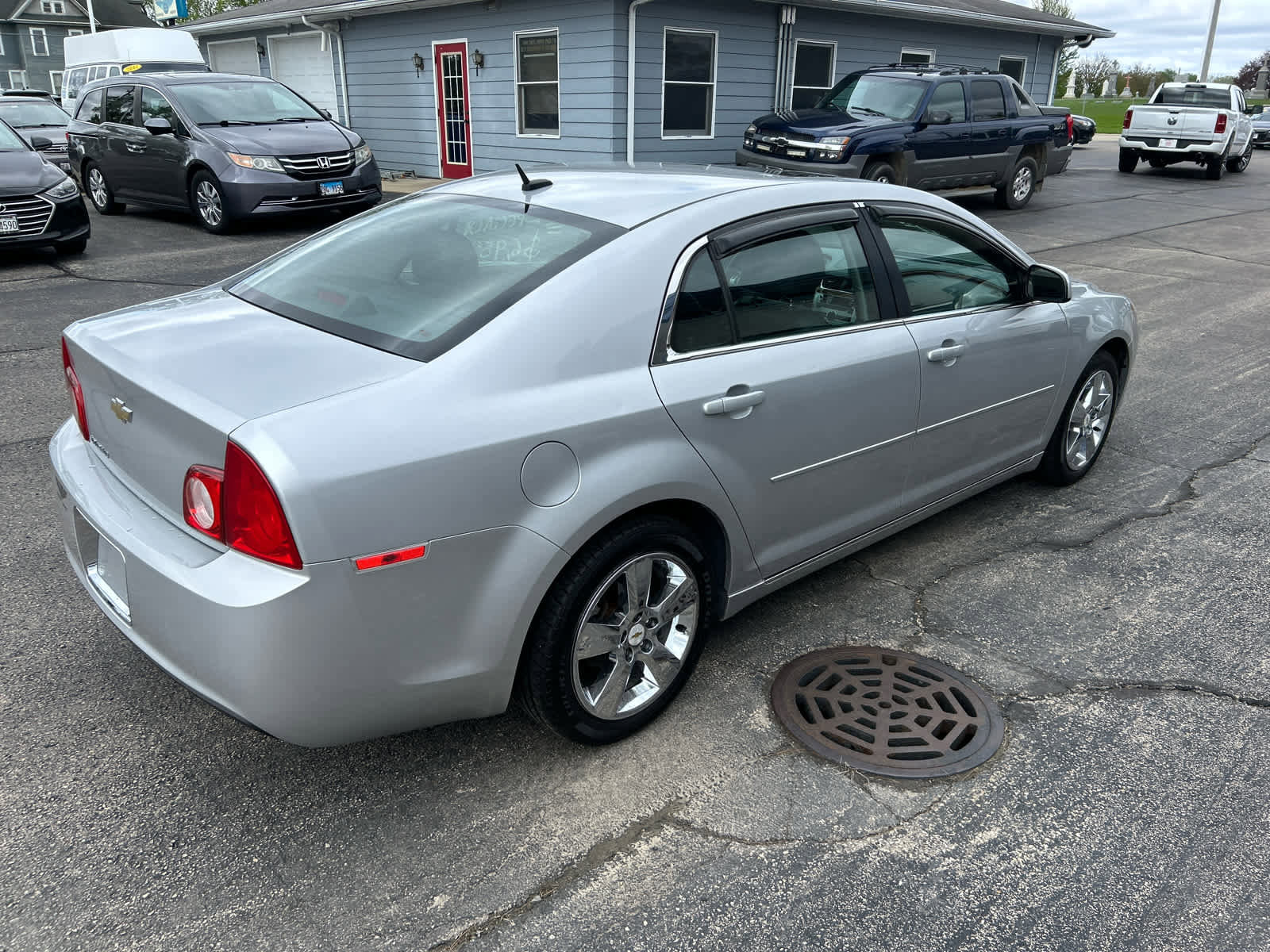 Used 2011 Chevrolet Malibu LT FWD image 4
