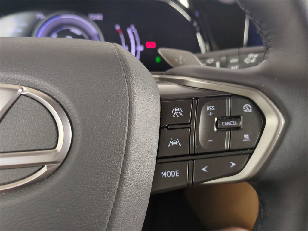 Used 2025 Lexus NX 350h AWD w/ Premium Package image 33