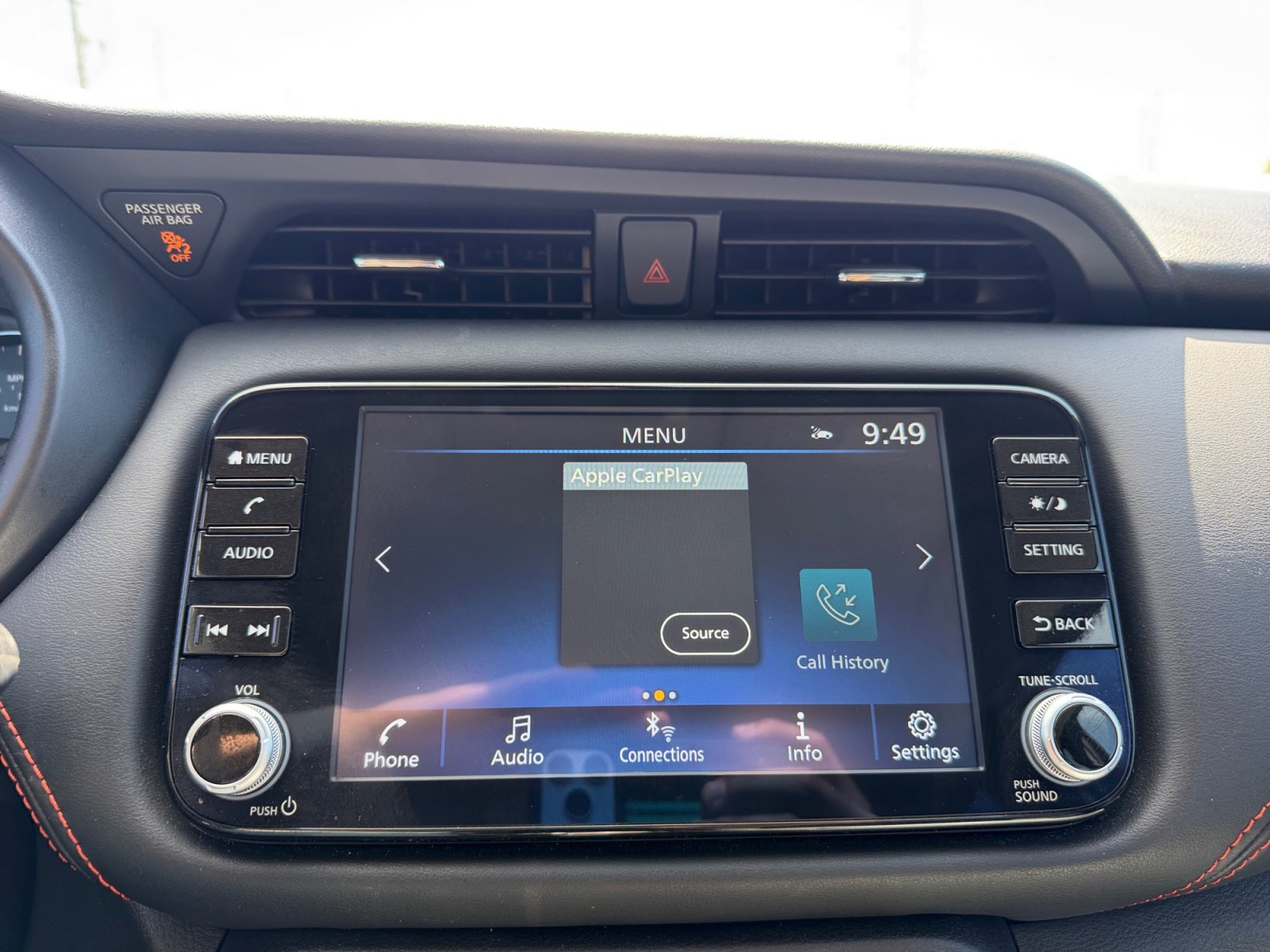Used 2023 Nissan Kicks SR w/ SR Premium Package FWD image 12