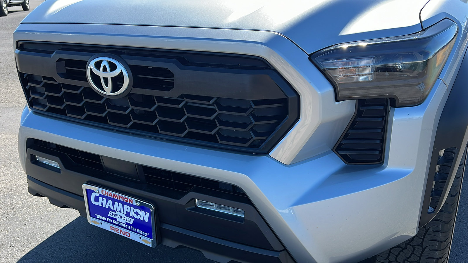 Used 2024 Toyota Tacoma TRD Off-Road AWD/4WD image 10