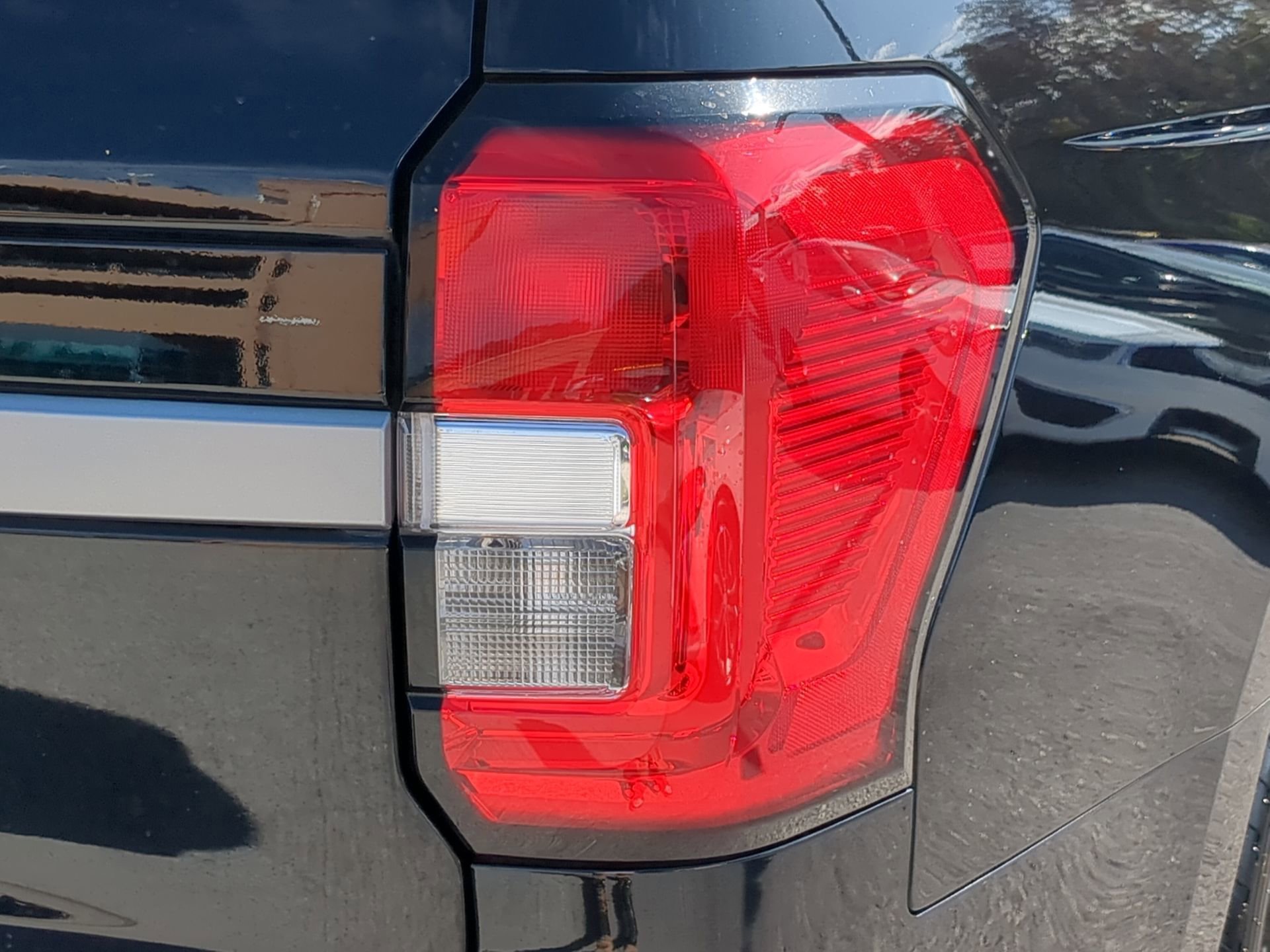 Certified 2022 Ford Expedition Max XLT image 60