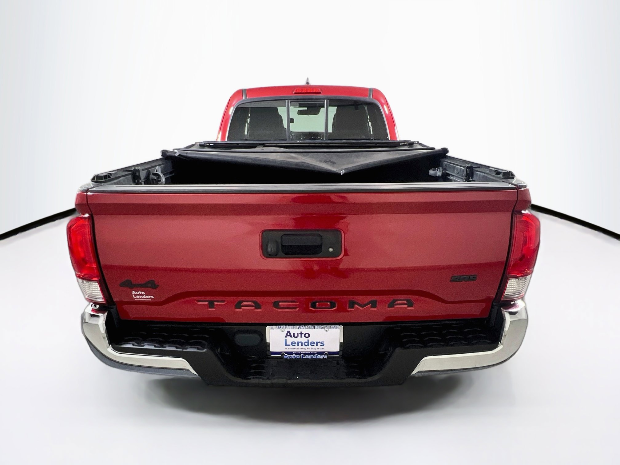 Used 2018 Toyota Tacoma SR5 AWD/4WD image 6