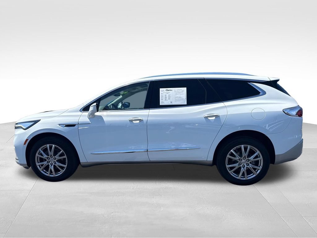 Used 2023 Buick Enclave Essence w/ Experience Buick Package AWD/4WD image 2