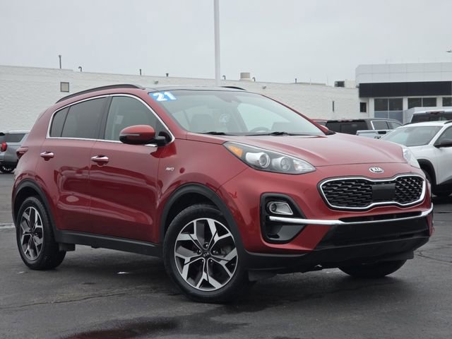 Used 2021 Kia Sportage EX w/ EX Technology Package image 2
