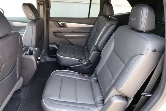 New 2027 Buick Enclave Sport Touring w/ Power Package FWD image 13