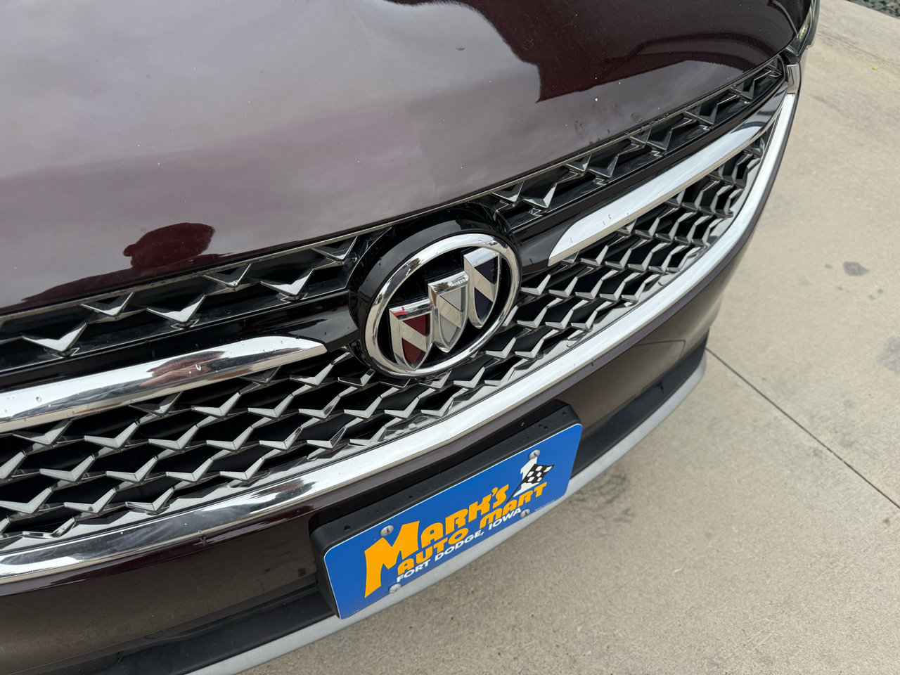 Used 2022 Buick Envision Avenir w/ Technology Package II image 16