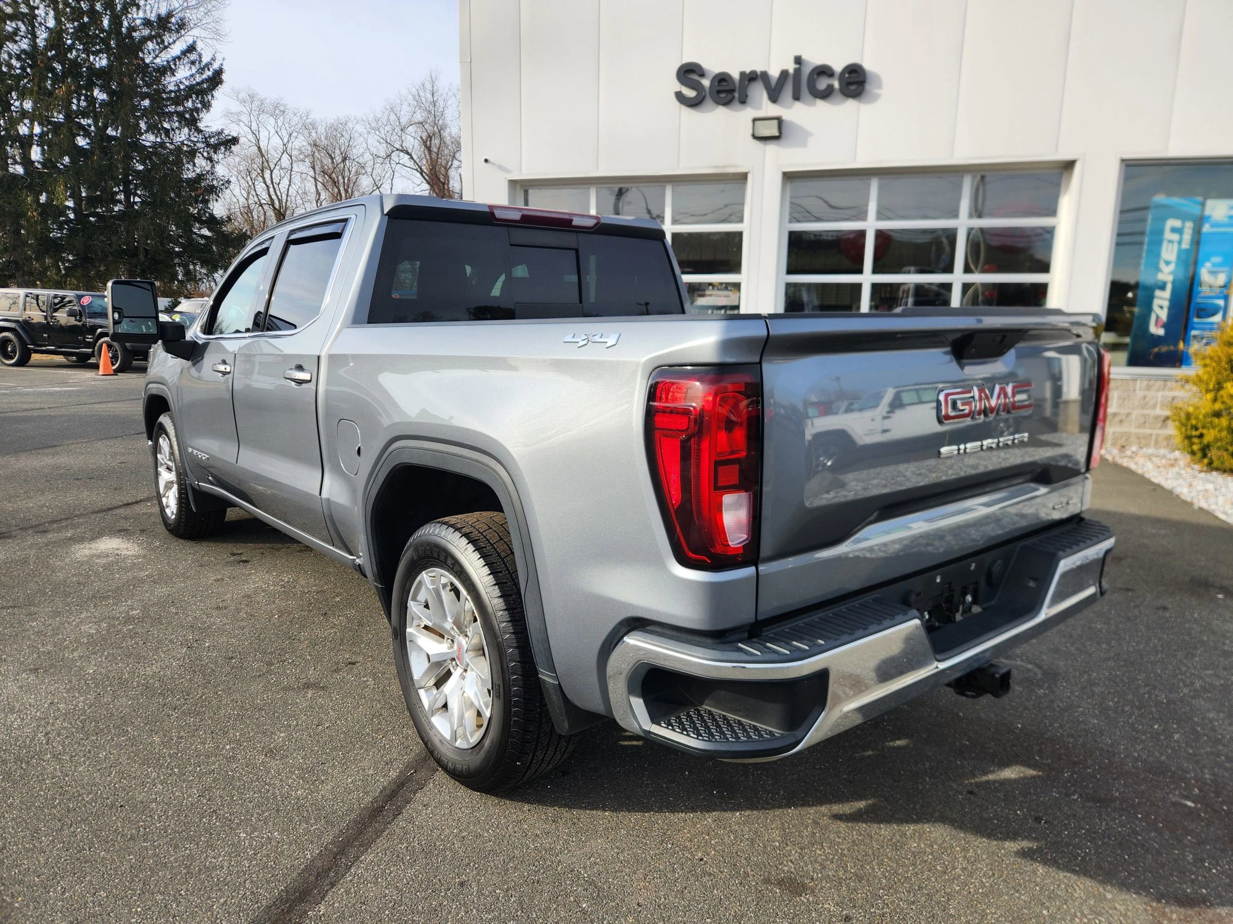 Used 2020 GMC Sierra 1500 SLE w/ SLE Value Package image 9