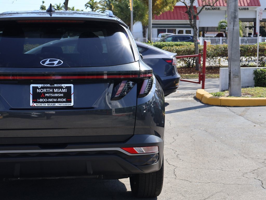 Used 2023 Hyundai Tucson SEL w/ Convenience Package image 16