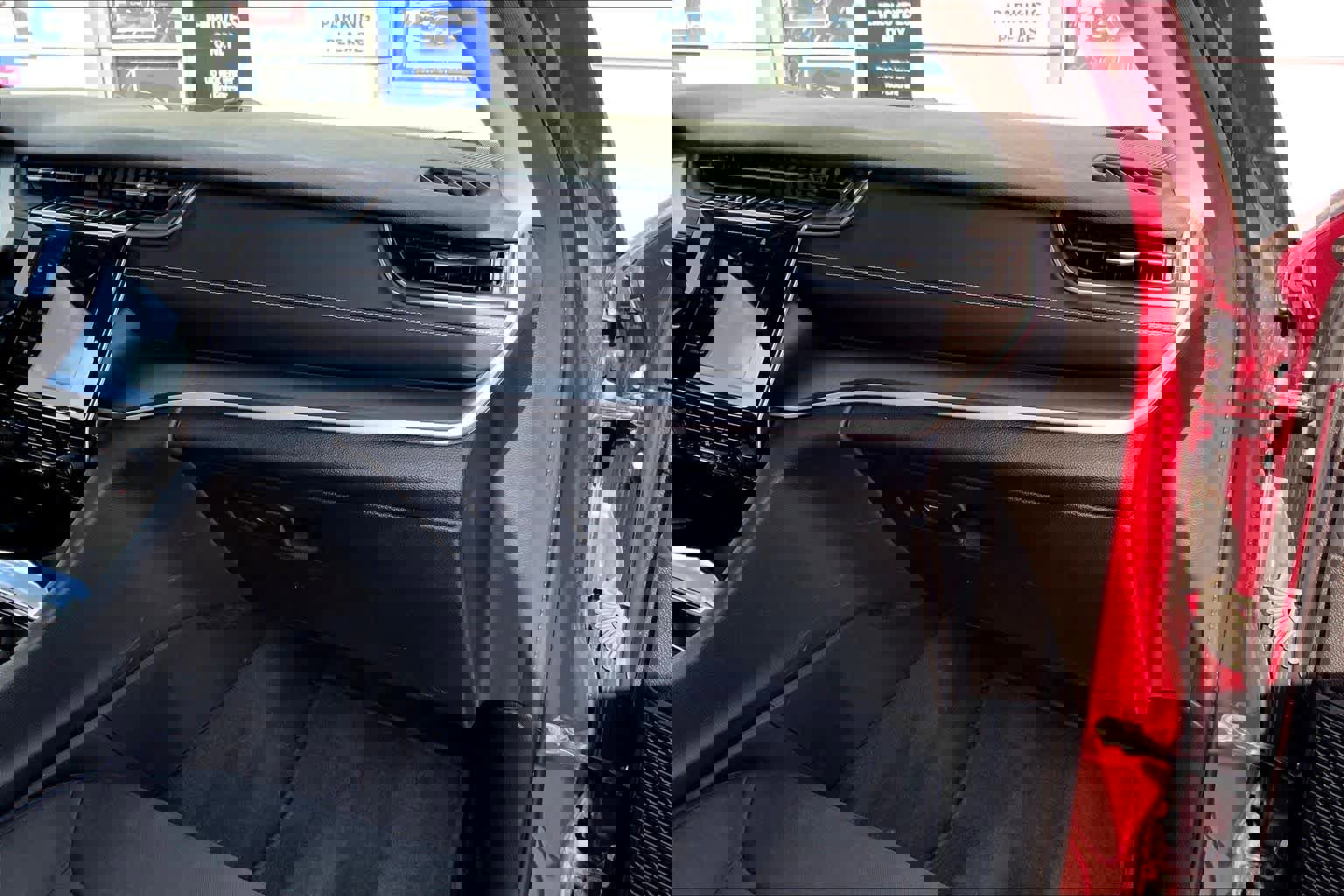 Used 2023 Jeep Grand Cherokee Laredo w/ Luxury Tech Group I image 18