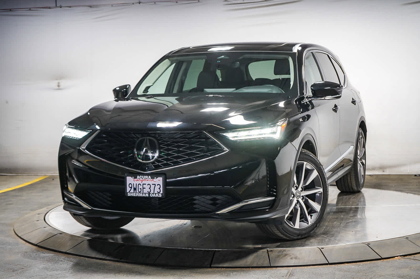 Used 2025 Acura MDX SH-AWD w/ Technology Package image 1