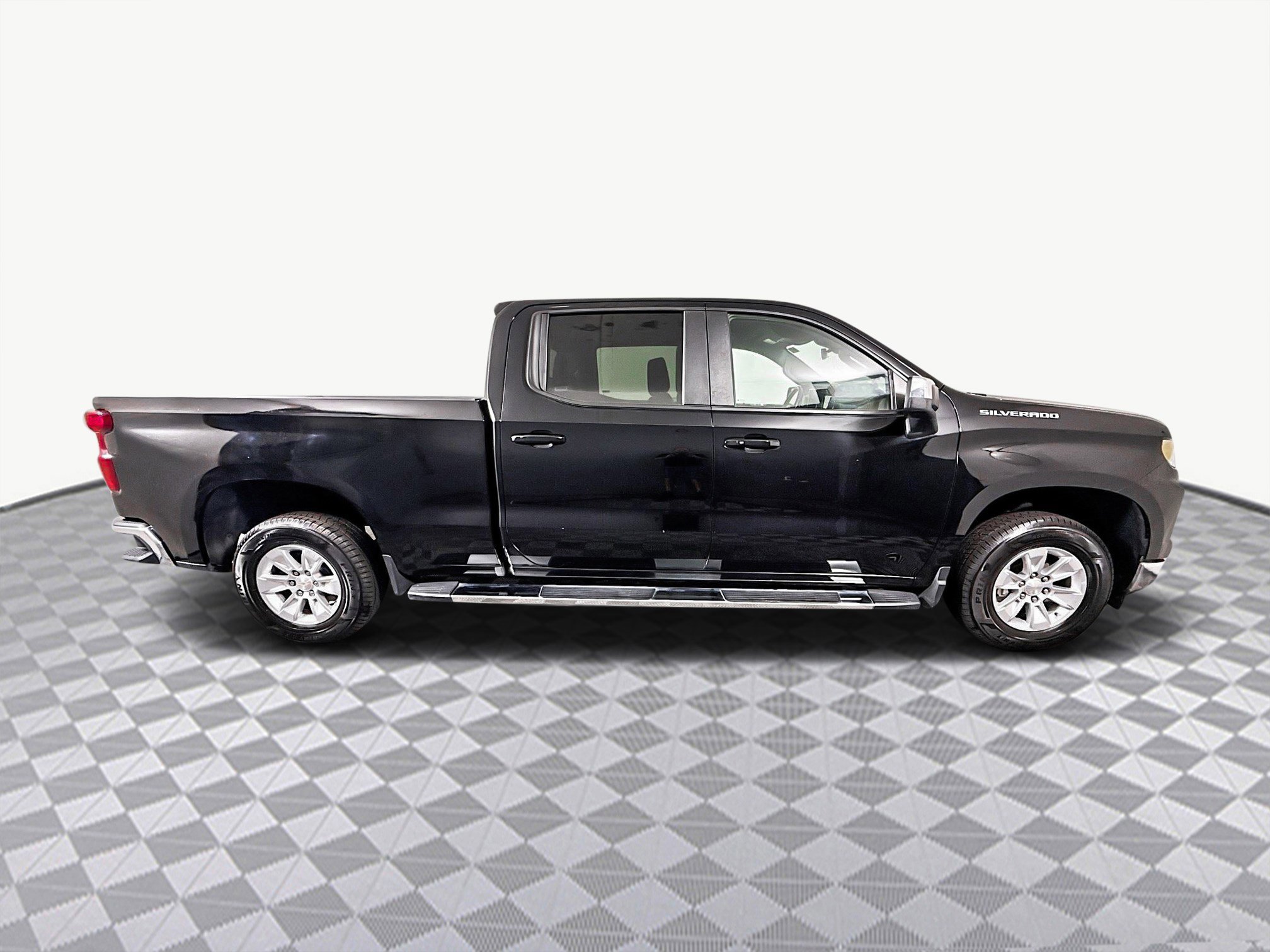 Used 2024 Chevrolet Silverado 1500 LT w/ Protection Package image 11