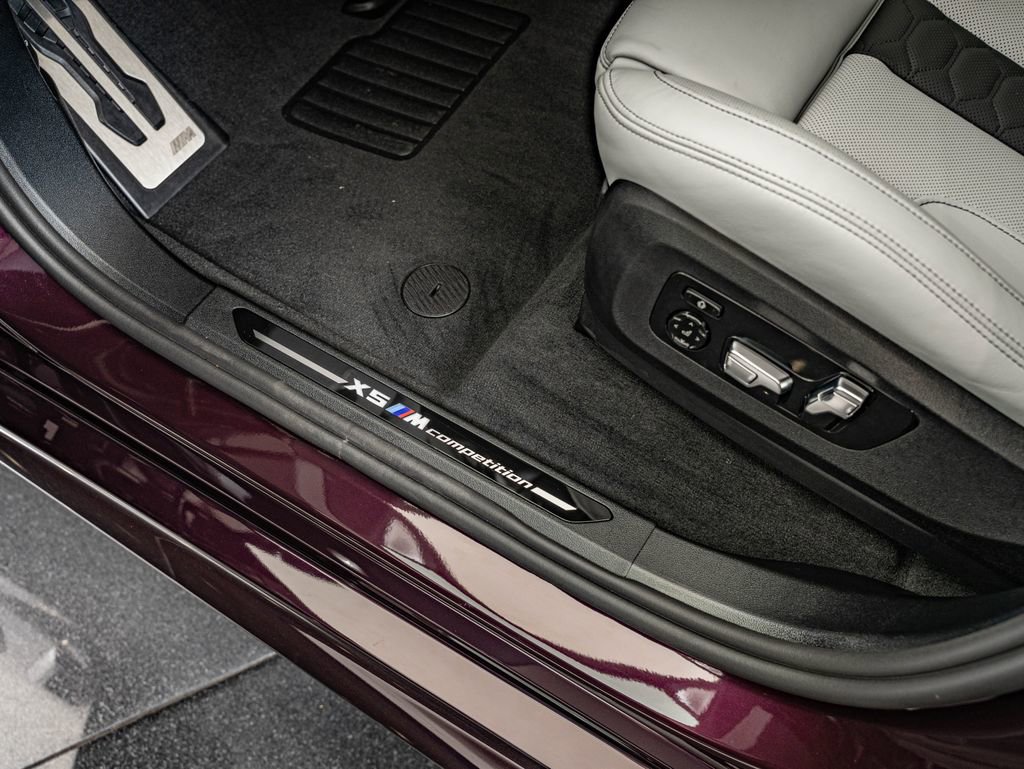 New 2026 BMW X5 M Competition w/ Executive Package AWD/4WD image 37