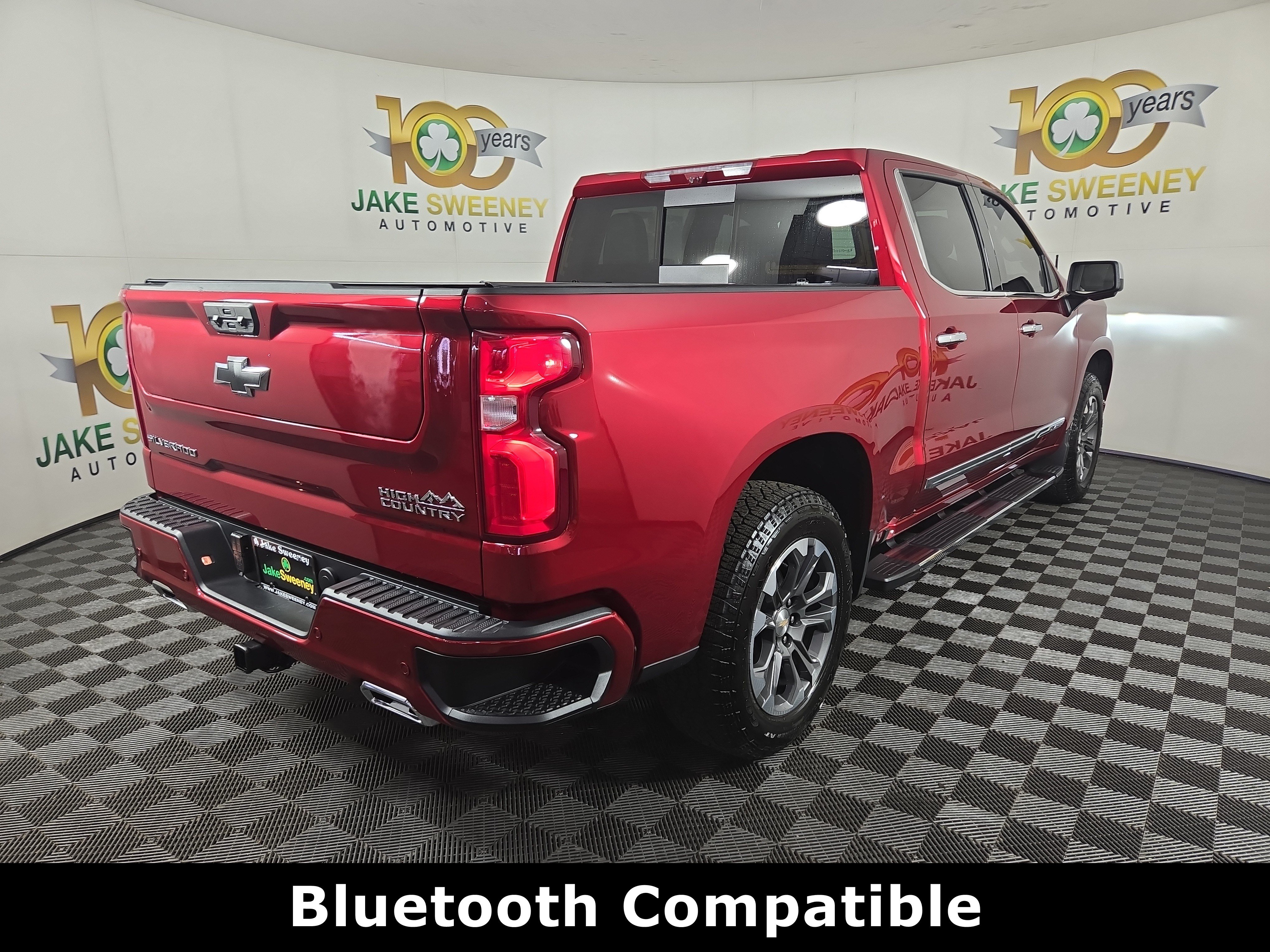 Certified 2025 Chevrolet Silverado 1500 High Country w/ Technology Package AWD/4WD image 9