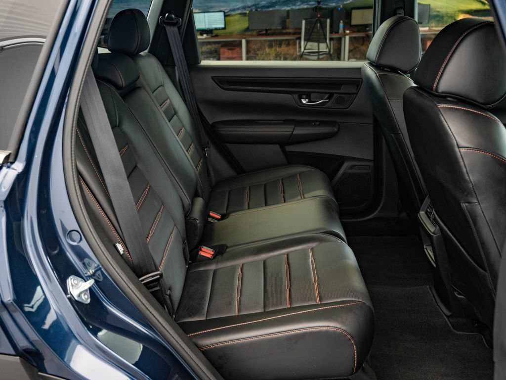 Used 2025 Honda CR-V Sport-L image 46