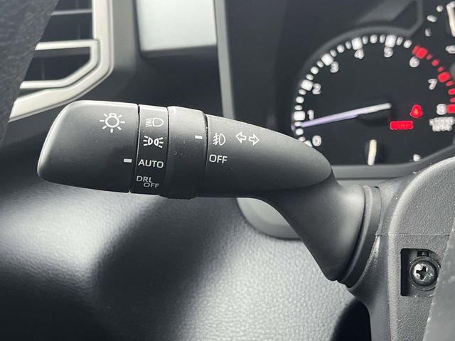 Used 2025 Toyota Tundra SR5 w/ SR5 Convenience Package AWD/4WD image 28