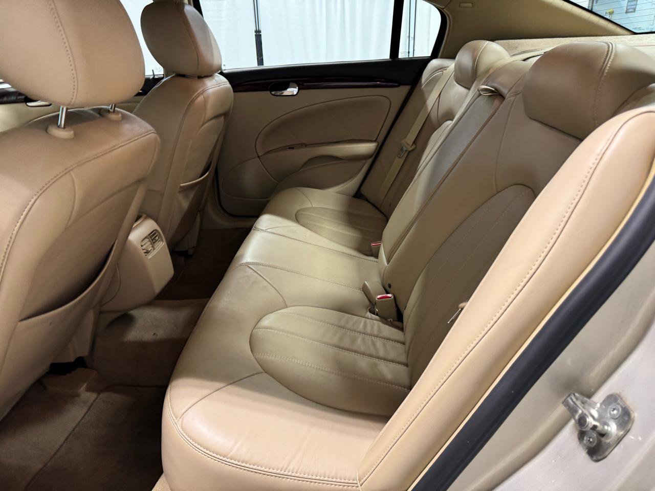 Used 2009 Buick Lucerne CXL FWD image 9