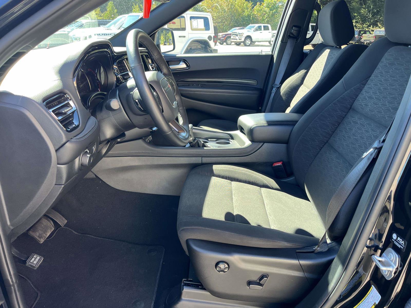 Used 2024 Dodge Durango SXT image 17