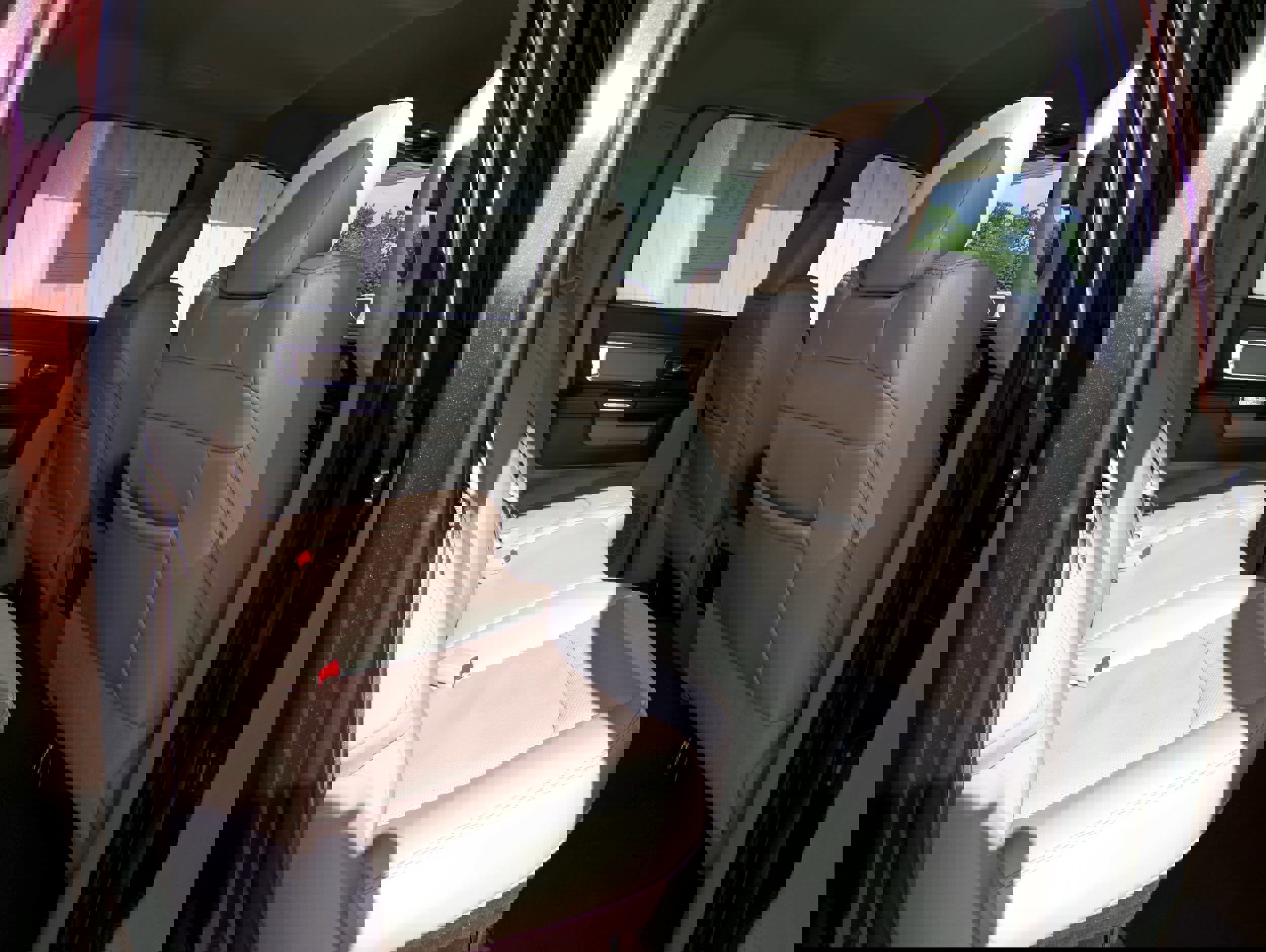 Used 2015 RAM 1500 Laramie w/ Convenience Group image 12