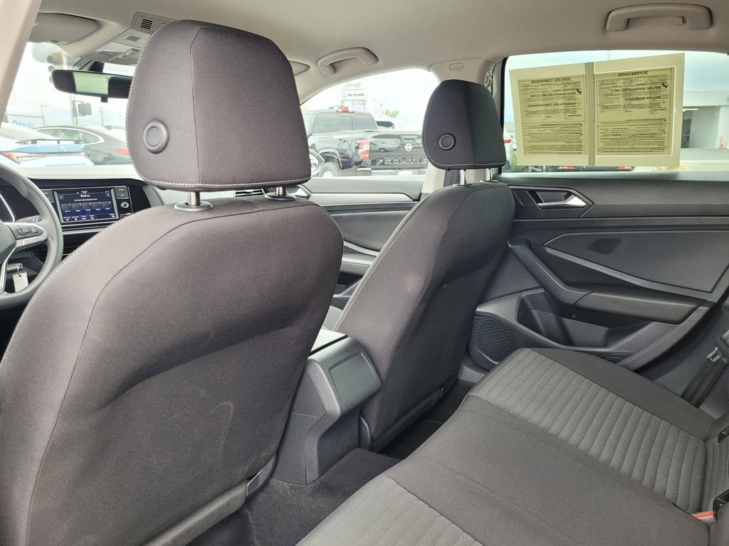 Used 2023 Volkswagen Jetta S image 14