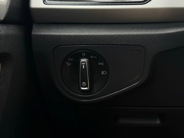 Used 2022 Volkswagen Atlas SE image 30