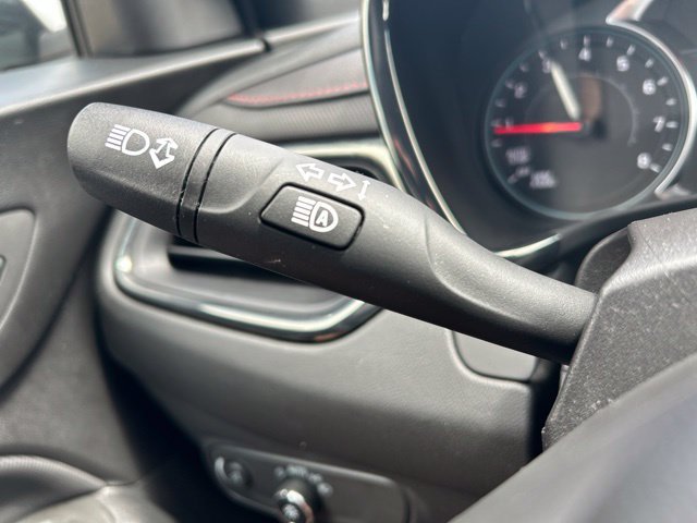 Used 2022 Chevrolet Equinox RS w/ RS Leather Package AWD/4WD image 22