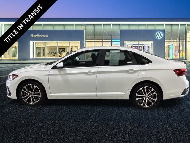Used 2026 Volkswagen Jetta Sport FWD image 2
