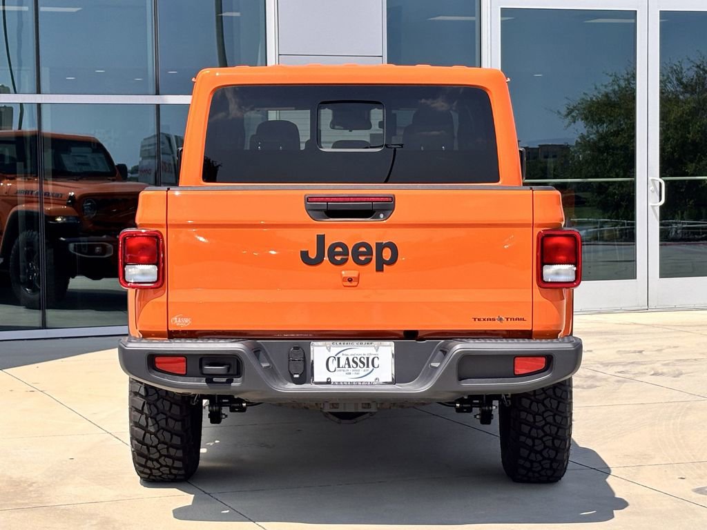 New 2025 Jeep Gladiator Sport image 5